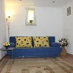 Apartment Schwabing- Souterrain