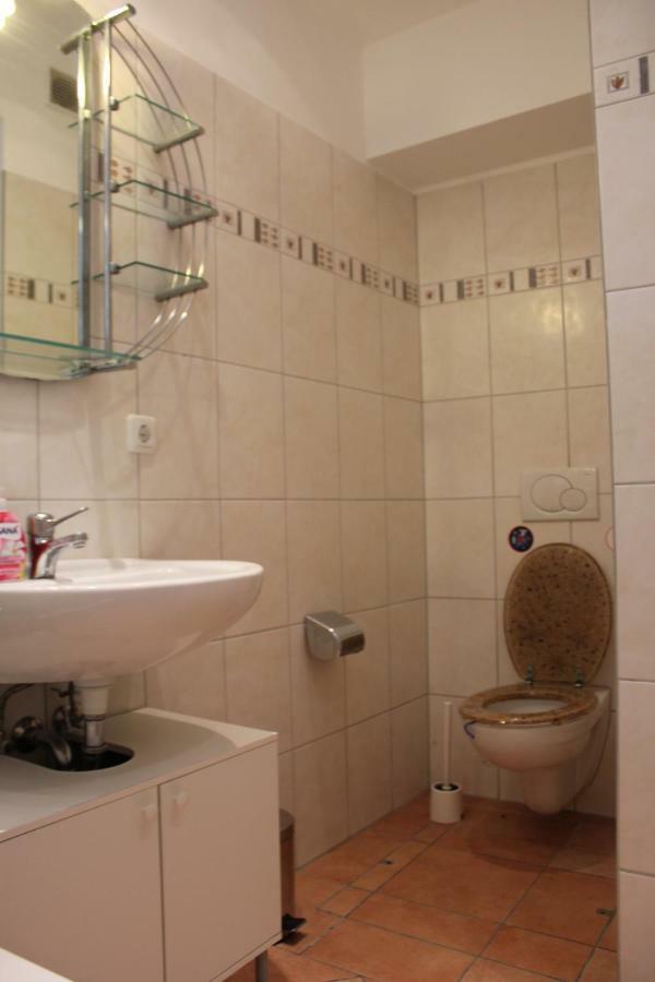 Apartment Schwabing- Souterrain München